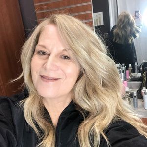 Meet your Posher, Michele